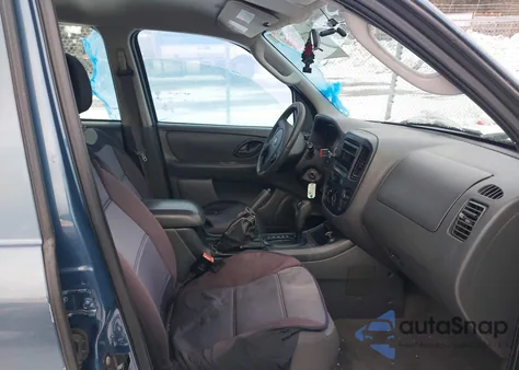 2005 Ford Escape Xls from USA, damaged, VIN 1FMYU92ZX5DA08755